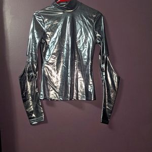 Haoduoyi size M futuristic long sleeve shirt.